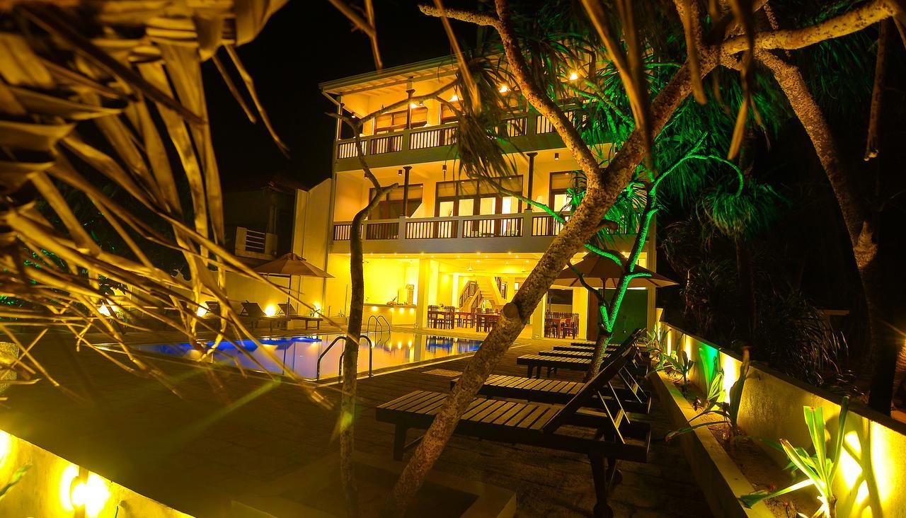 At Ease Beach Hotel Hikkaduwa Εξωτερικό φωτογραφία