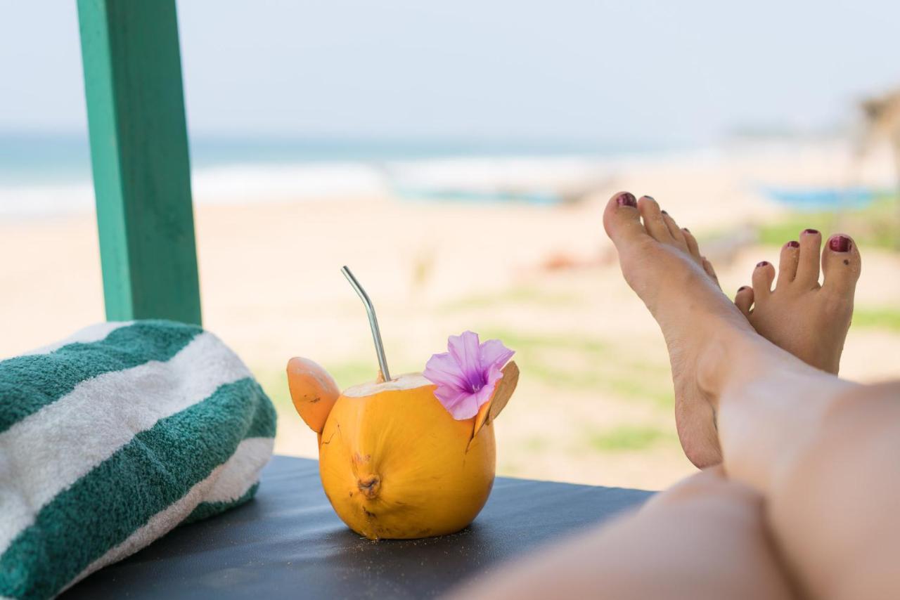 At Ease Beach Hotel Hikkaduwa Εξωτερικό φωτογραφία