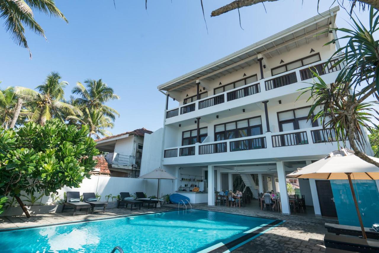 At Ease Beach Hotel Hikkaduwa Εξωτερικό φωτογραφία